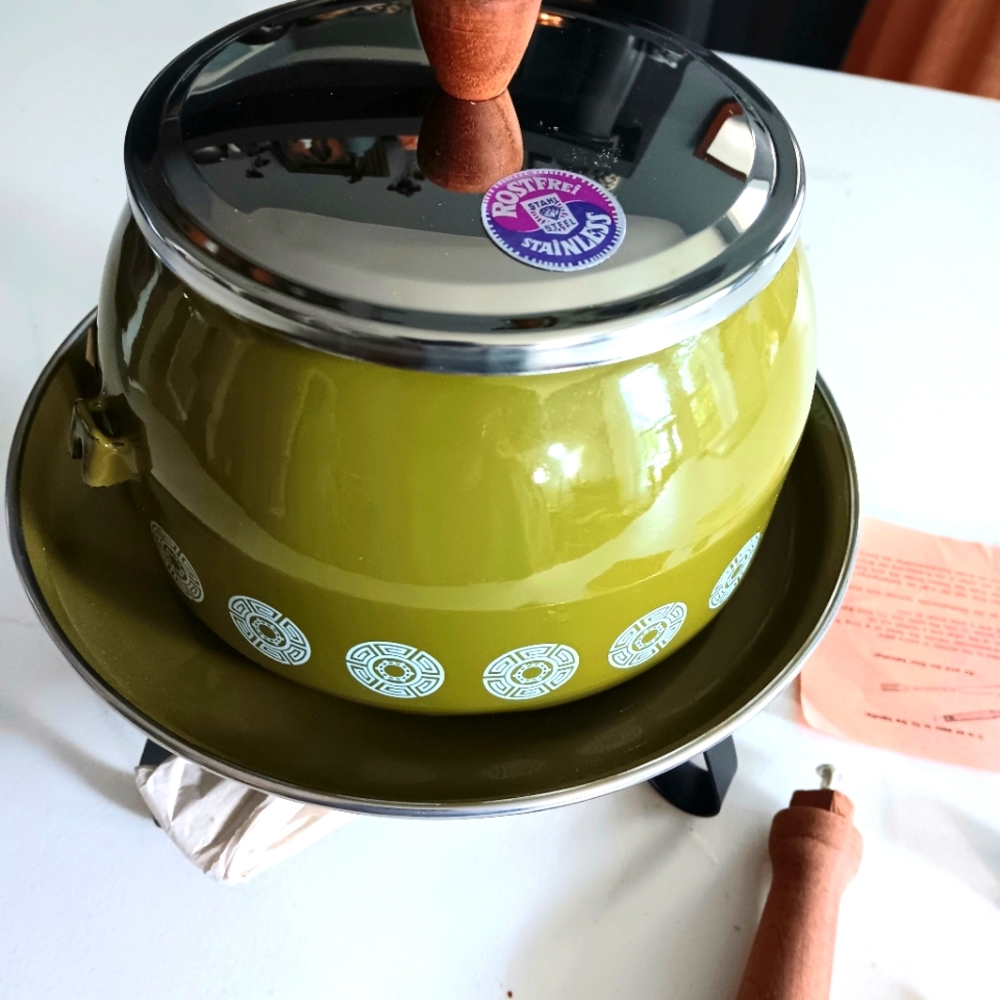 Vintage MCM Epicure fondue pot with accessories. Never used. West Germany - Picture 3 of 16